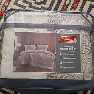Brand New King Comforter Set tan sherpa